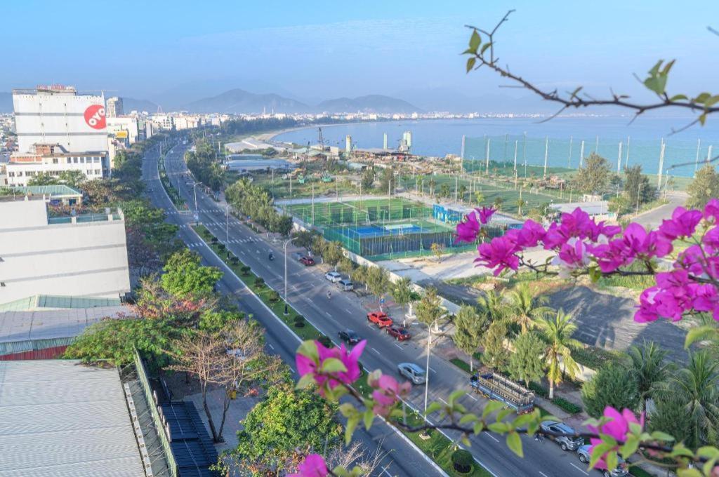 Ocean View Danang Hotel Экстерьер фото